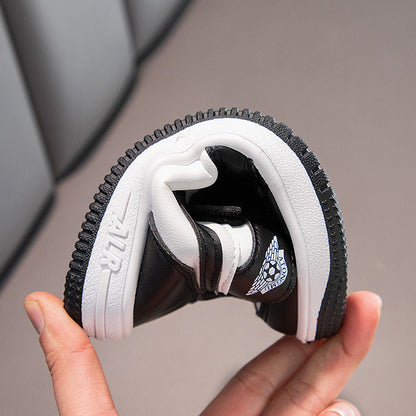 Lightweight Soft Sole Breathable Casual Sneakers TDS08